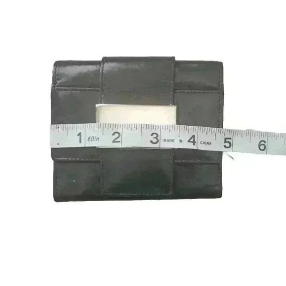 Furla Vintage Black Leather Compact Wallet - Picture 10 of 13